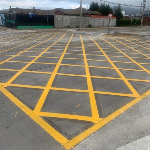 Acceso vial supermercado Mayorista Alvi